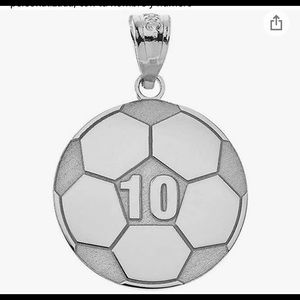 Meet your Posher, Yeison